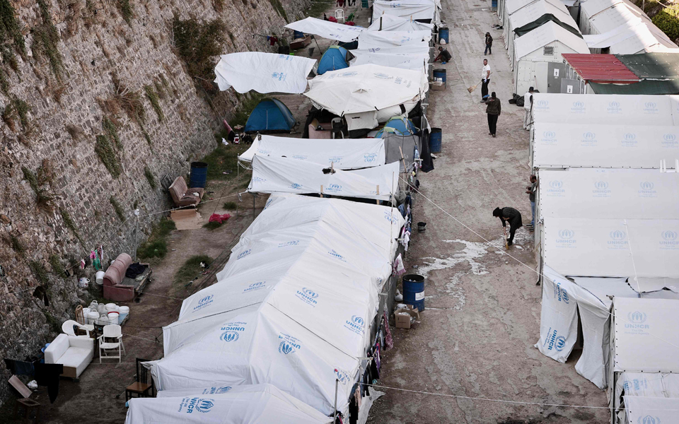 οι-14-000-αποκλεισμένοι-στα-νησιά-2153587