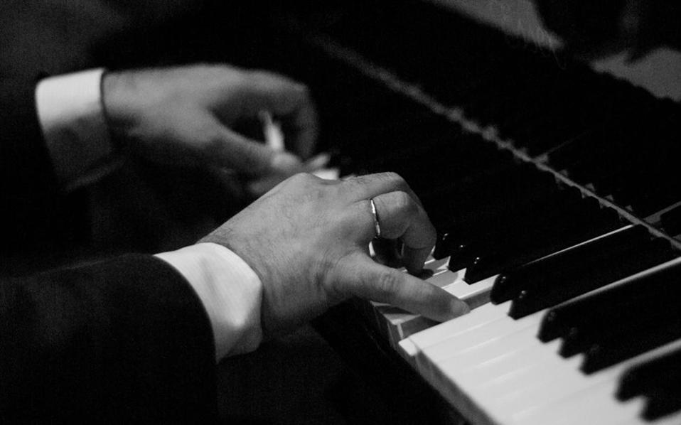 τραγουδήστε-μαζί-μας-την-9η-του-μπετόβ-2157710