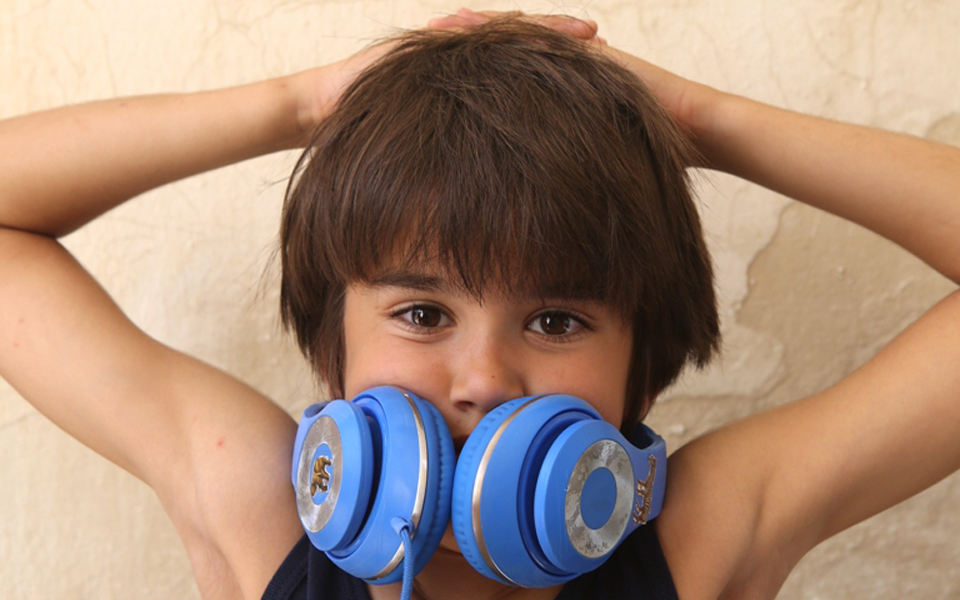 μια-σειρά-με-ένα-δυνατό-θέμα-τον-αυτισμ-2155738