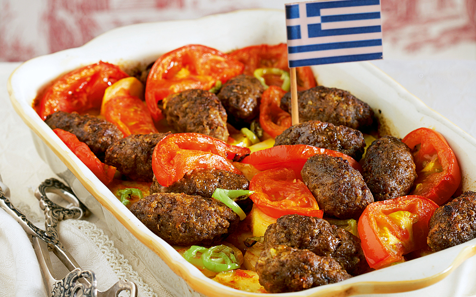 σουτζουκάκια-με-πατάτες-στο-φούρνο-2157798