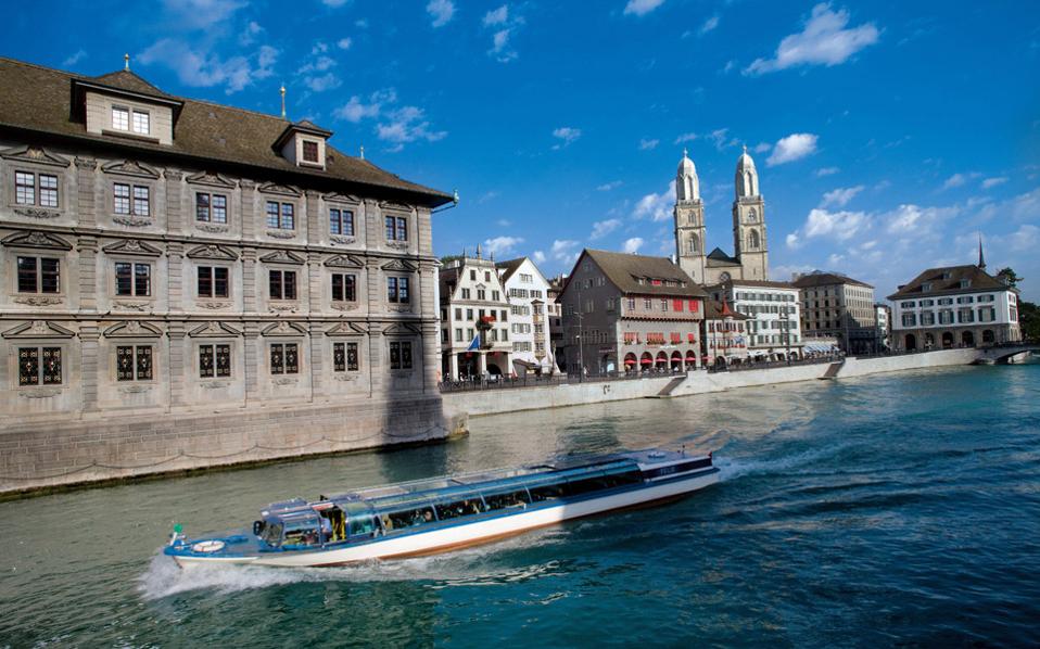 τουρίστες-ενός-άλλου-κόσμου-2154847