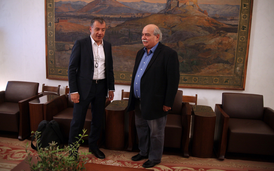 υπέρ-νέου-διαγωνισμού-ο-στ-θεοδωράκης-2157534