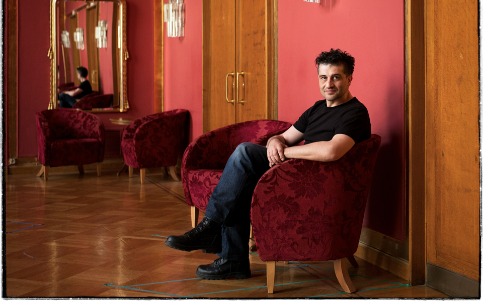 βαφτιστικός-και-πάλι-στο-θέατρο-ολύ-2155571