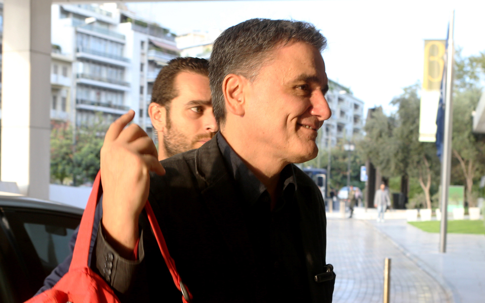 το-αμύνης-στο-στόχαστρο-των-δανειστών-2158403