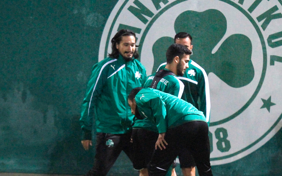 χωρίς-προπονητή-και-έξι-βασικούς-2158763