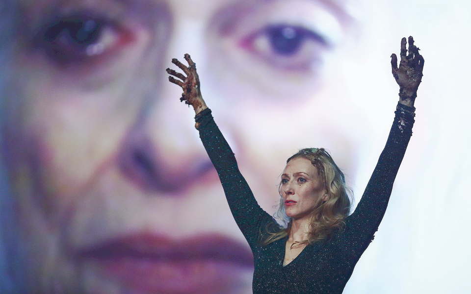 η-χορευτική-πρωτοπορία-στη-στέγη-2159730