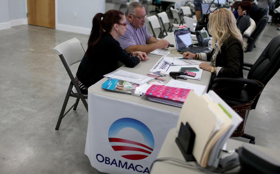 σε-θολά-νερά-πλέον-το-obamacare-2160154