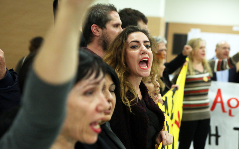 545-πλειστηριασμοί-έγιναν-μέσα-σε-τριάντ-2161587