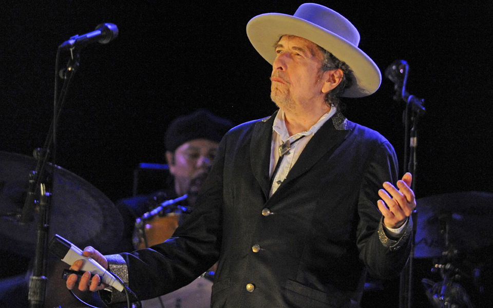 ο-μπομπ-ντίλαν-δεν-θα-παραστεί-στην-τελ-2161116