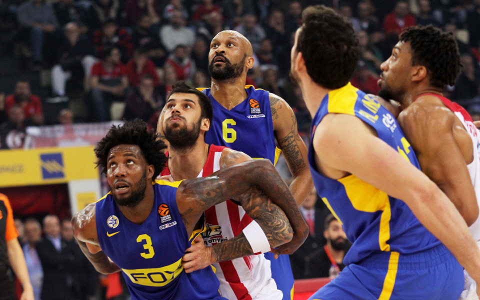 mπλακ-άουτ-και-ήττα-ολυμπιακού-2162554