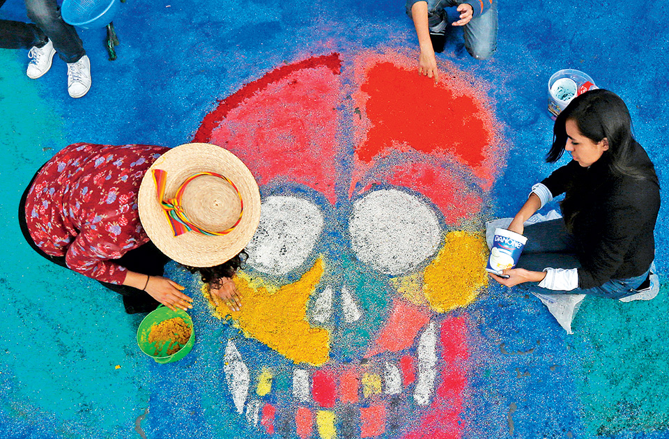 υμνώντας-τον-θάνατο-με-χρώματα-2160077