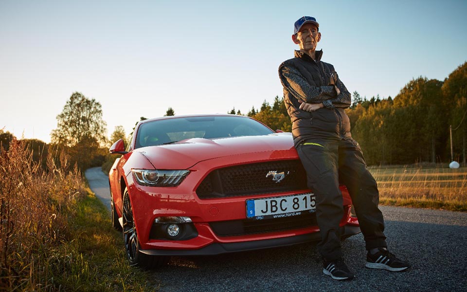 97χρονος-αγόρασε-μια-ford-mustang-2161319