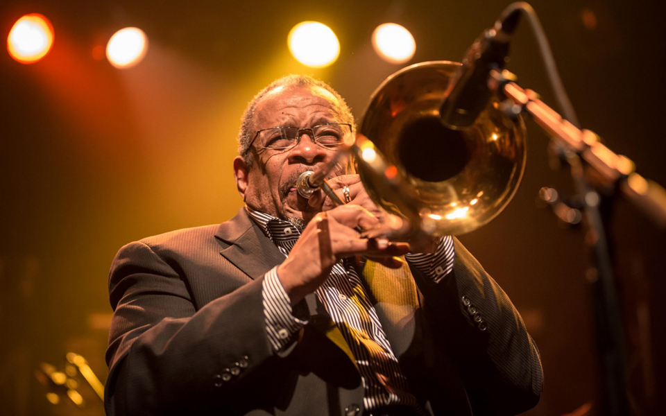 εμαθα-τα-πάντα-από-τον-τζέιμς-μπράουν-2162649