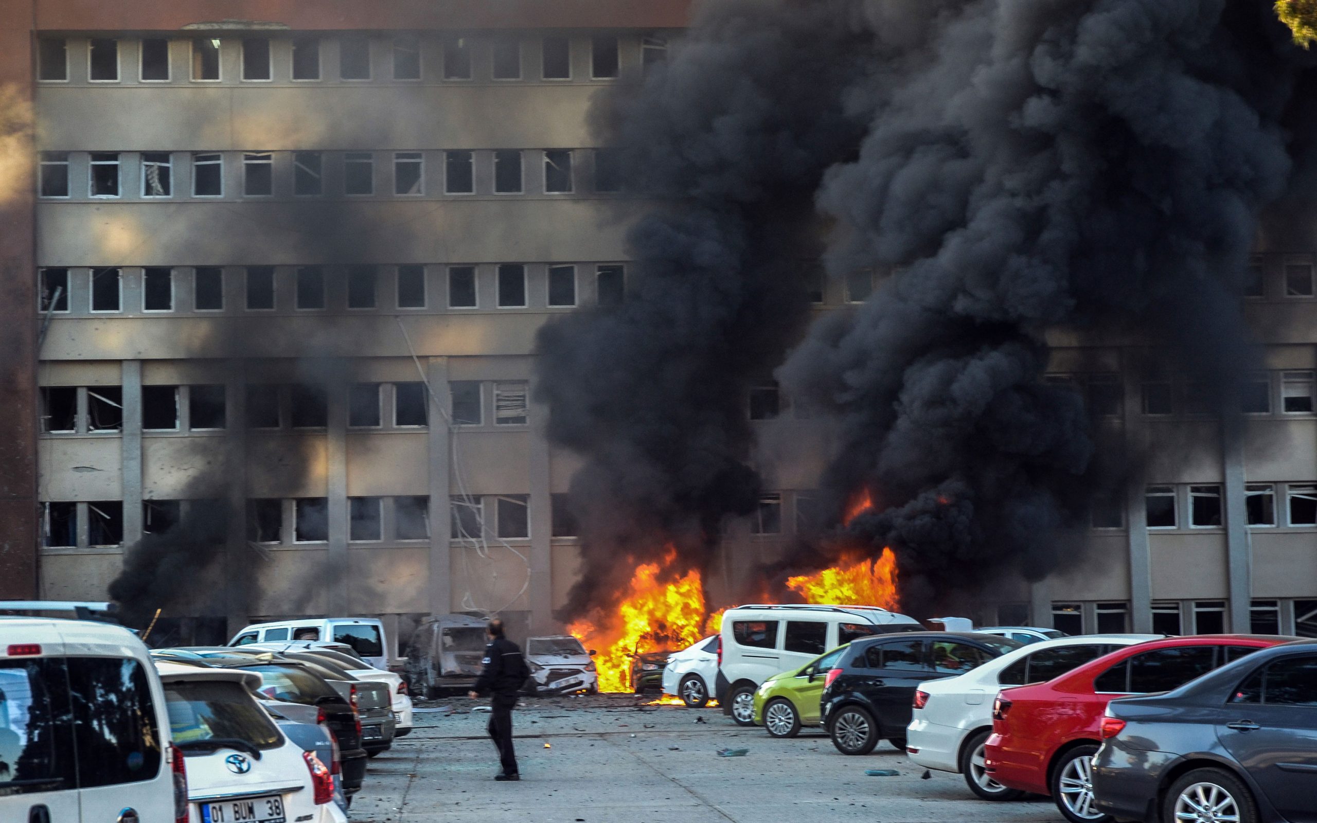 τουρκία-δύο-νεκροί-και-33-τραυματίες-απ-2162325