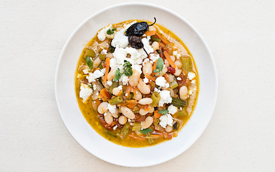 κυκλαδίτικη-φασολάδα-με-λιαστές-ντομ-2159751