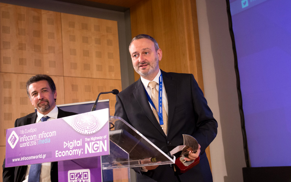 βραβείο-εταιρικής-κοινωνικής-ευθύνη-2160906