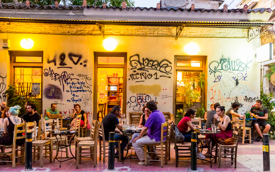 κεραμεικός-καφενεία-michelin-και-ελληνική-κ-2158489