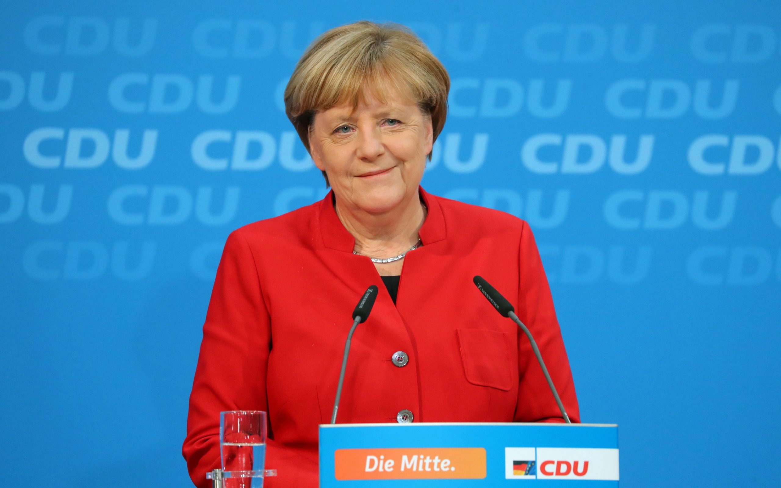 mέρκελ-δεν-είμαι-ακόμα-ερείπιο-για-να-2161775