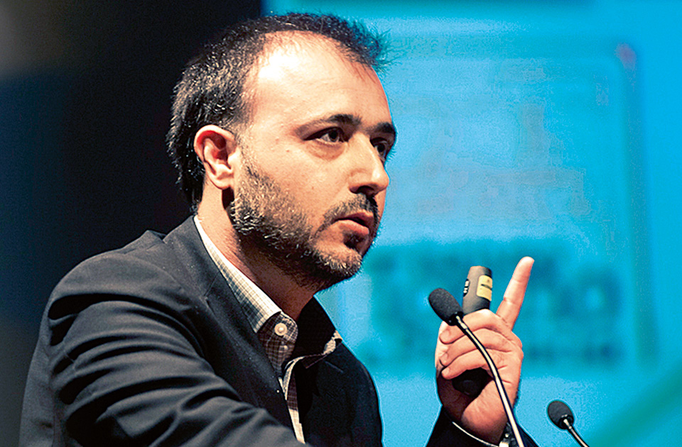 μανώλης-ψαρρός-managing-director-της-toposophy-2160713