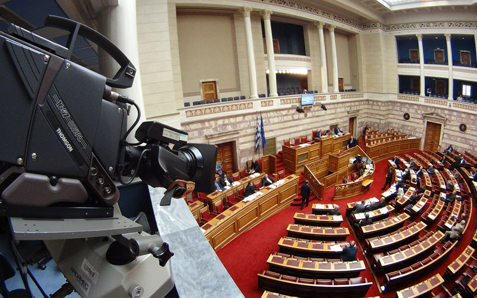 υπερψηφίστηκαν-οι-τροπολογίες-προς-2158865
