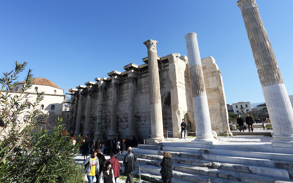 στα-ίχνη-του-κ-χαρίτου-2165615