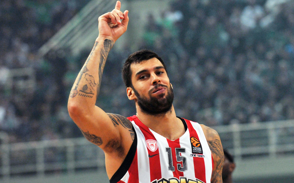 νίκη-και-αγωνία-για-πρίντεζη-στον-ολυμ-2165935