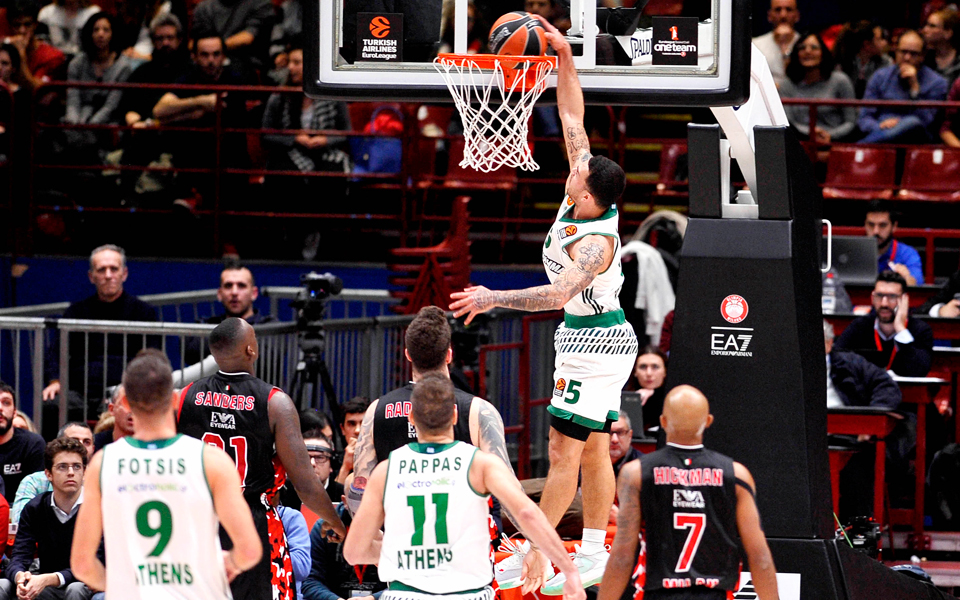 επίδειξη-δύναμης-του-παο-στο-μιλάνο-2166885