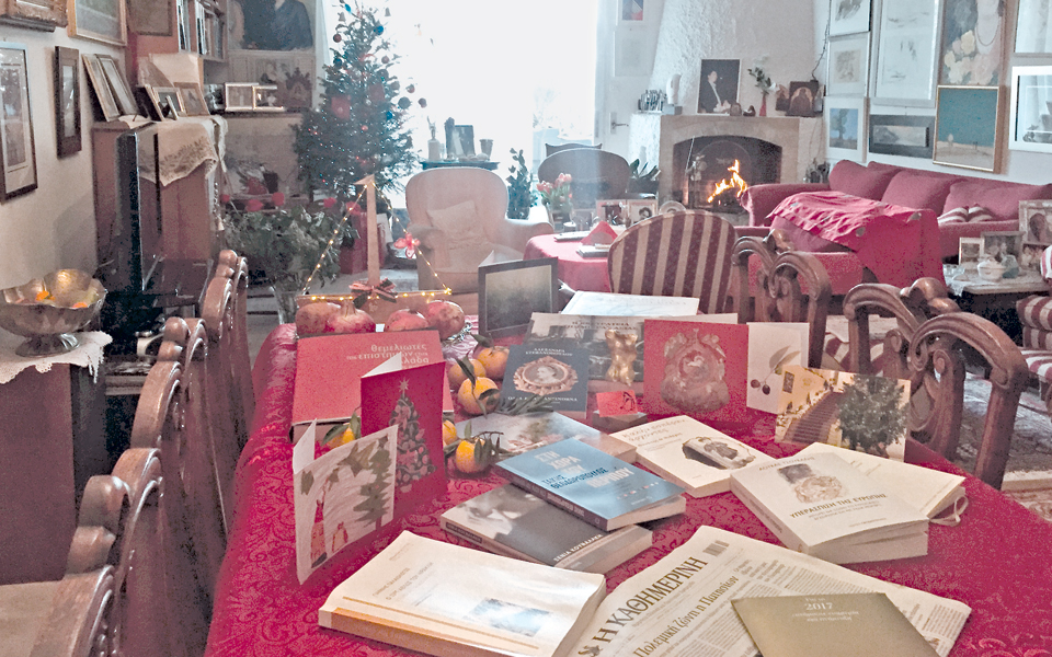 bιβλιο-xριστούγεννα-με-δώρα-γνώσης-ιστο-2166969