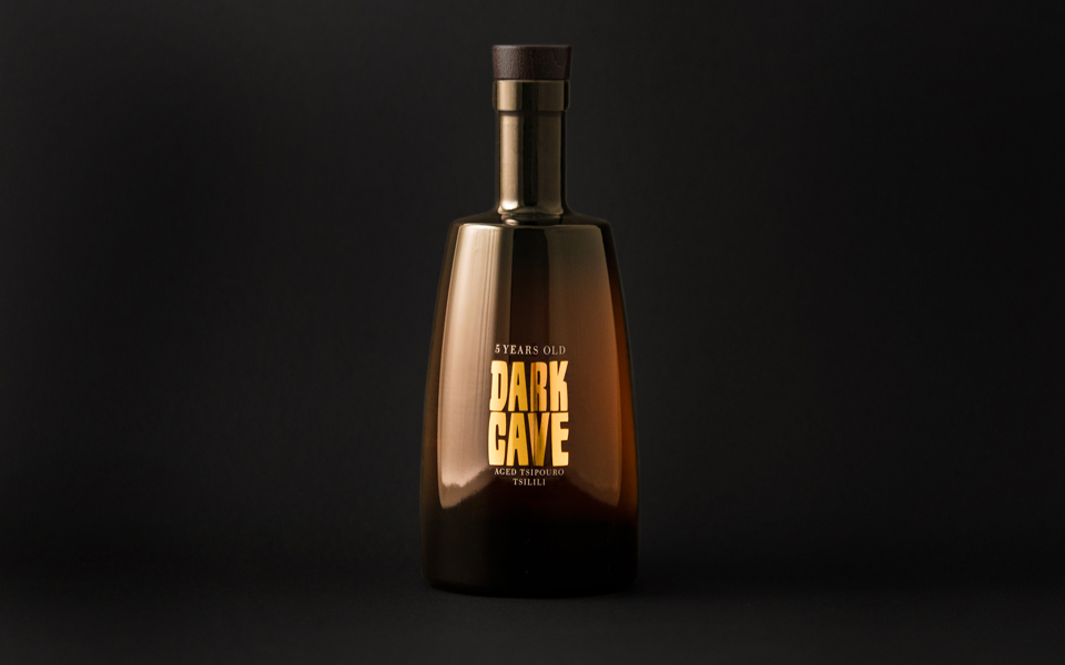 dαrκ-cave-το-σκοτεινό-μυστικό-ενός-μ-2167680