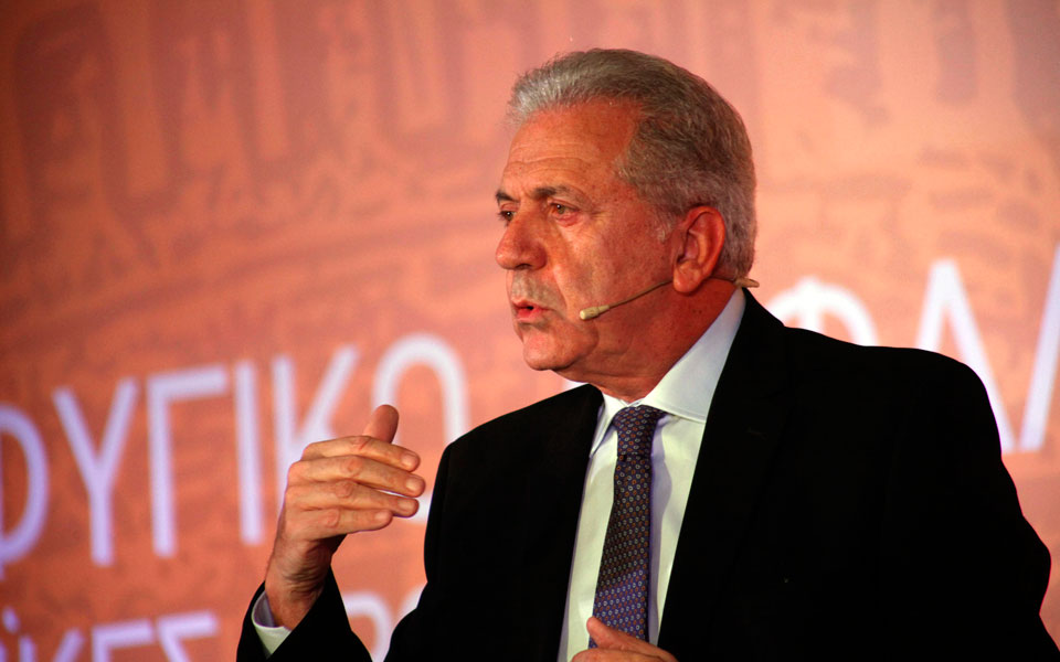 αβραμόπουλος-η-επαναφορά-της-συνθήκη-2166452