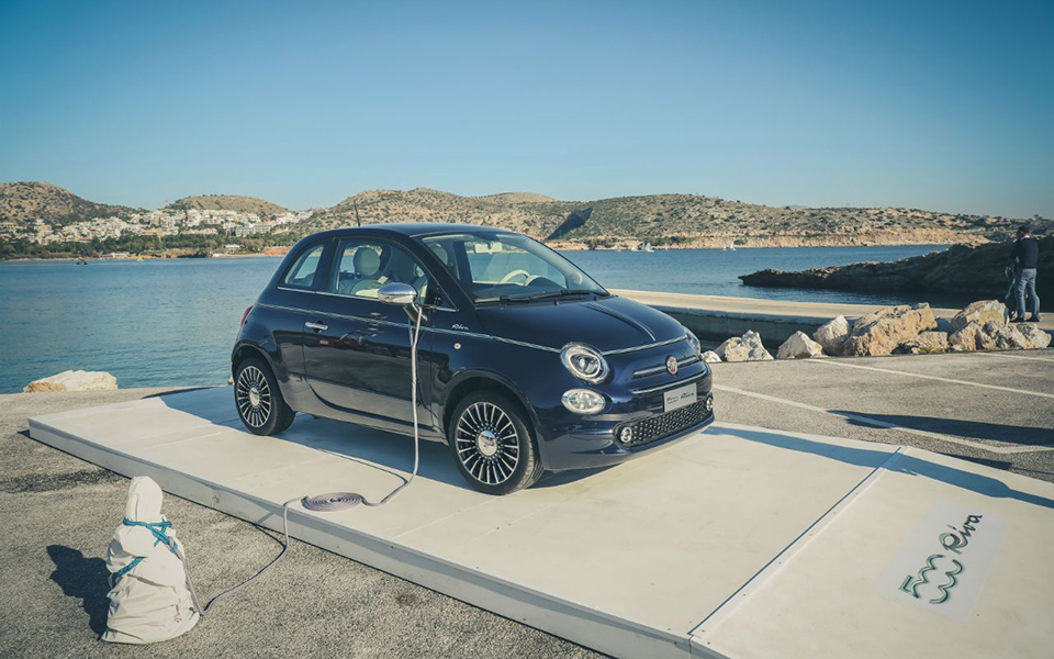 πρώτη-πανελλαδική-παρουσίαση-του-fiat-500-riva-2167063