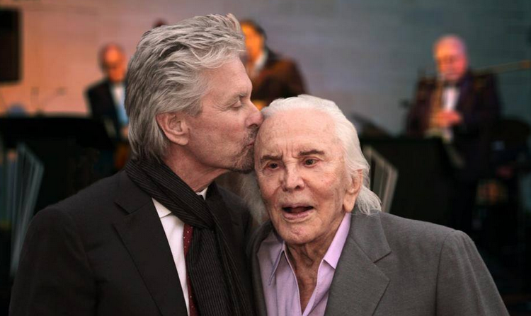 ζωντανός-θρύλος-ο-κερκ-ντάγκλας-γίνετ-2164781