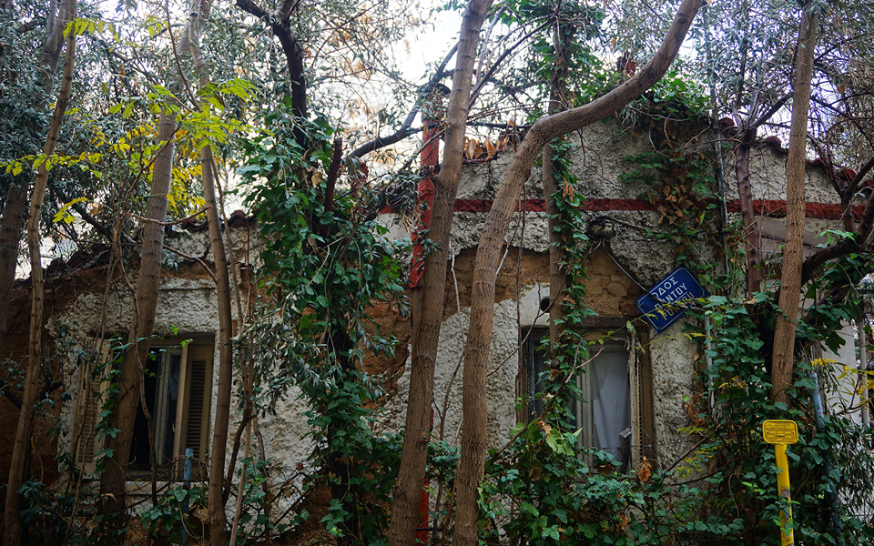 το-ξεχασμένο-τρίγωνο-της-οδού-μιχαλακ-2163623