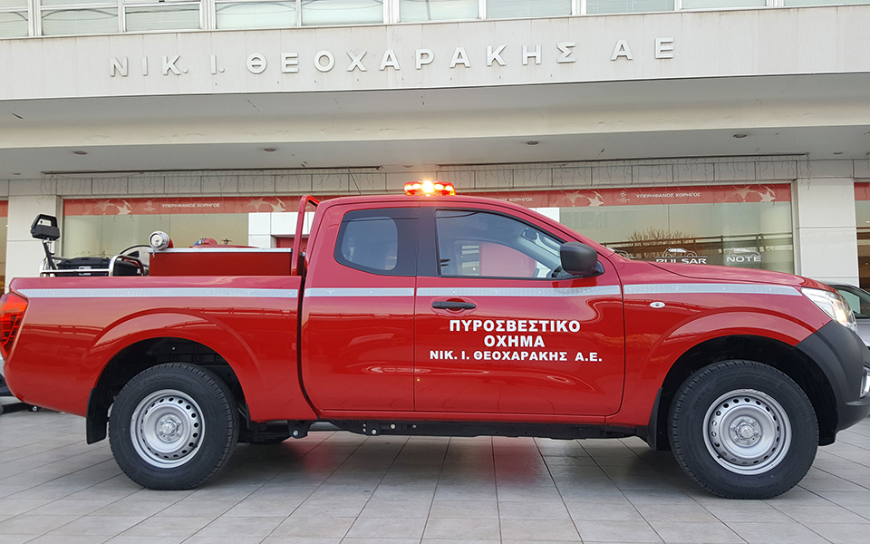 πυροσβεστικό-navara-για-την-nissan-νικ-ι-θεοχαρά-2166860