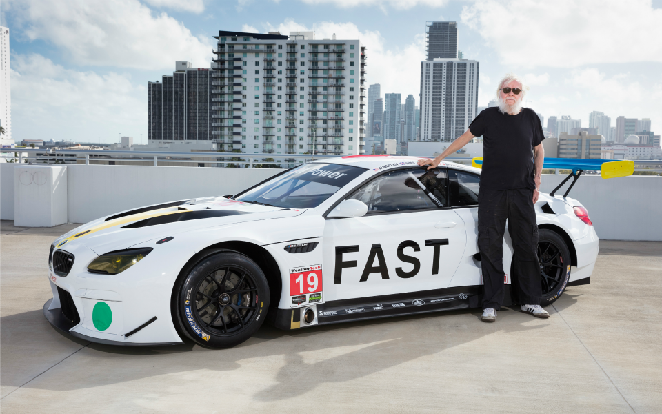 παγκόσμια-πρεμιέρα-του-bmw-art-car-του-john-baldessari-2166331