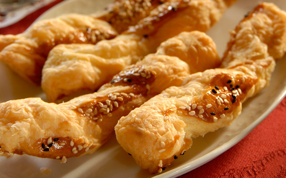 πλεξούδες-σφολιάτας-με-δυο-λογιών-σ-2166408