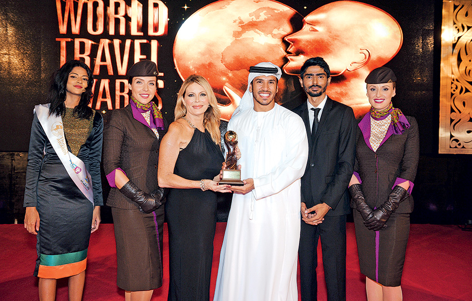 h-etihad-κορυφαία-αεροπορική-εταιρεία-2016-στα-wta-2165893