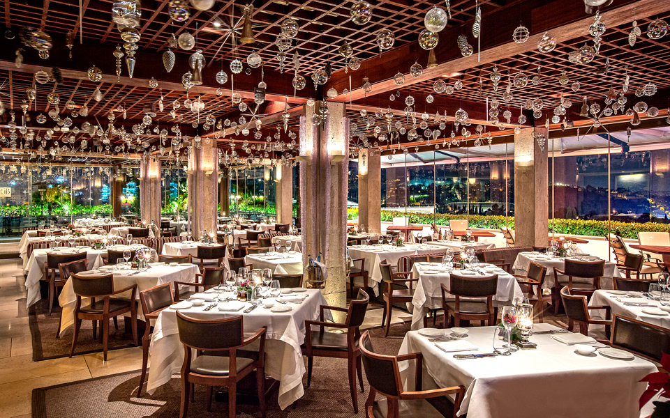 λαμπερές-εορταστικές-εκδηλώσεις-στα-2164833