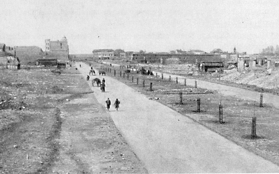 στη-σμύρνη-εννέα-χρόνια-μετά-την-κατασ-2165833