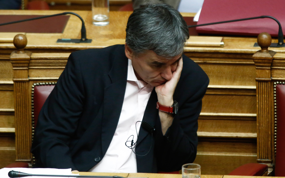 το-παράπονο-τσακαλώτου-στη-βελκουλέσ-2165496