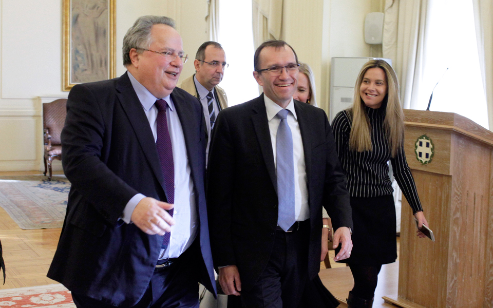 πυρετώδεις-διεργασίες-ενόψει-της-διά-2168636