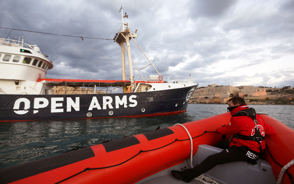 sos-από-οηε-για-πρόσφυγες-2169980