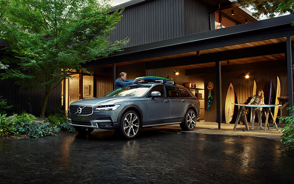 τι-σχέση-έχει-το-volvo-v90-cc-με-τον-φιλόσοφο-άλαν-2172080