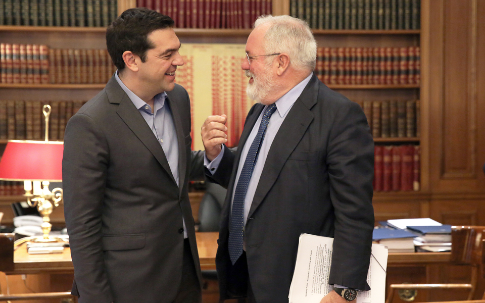 αιφνιδιασμός-και-ανησυχία-στο-μέγαρο-2170969