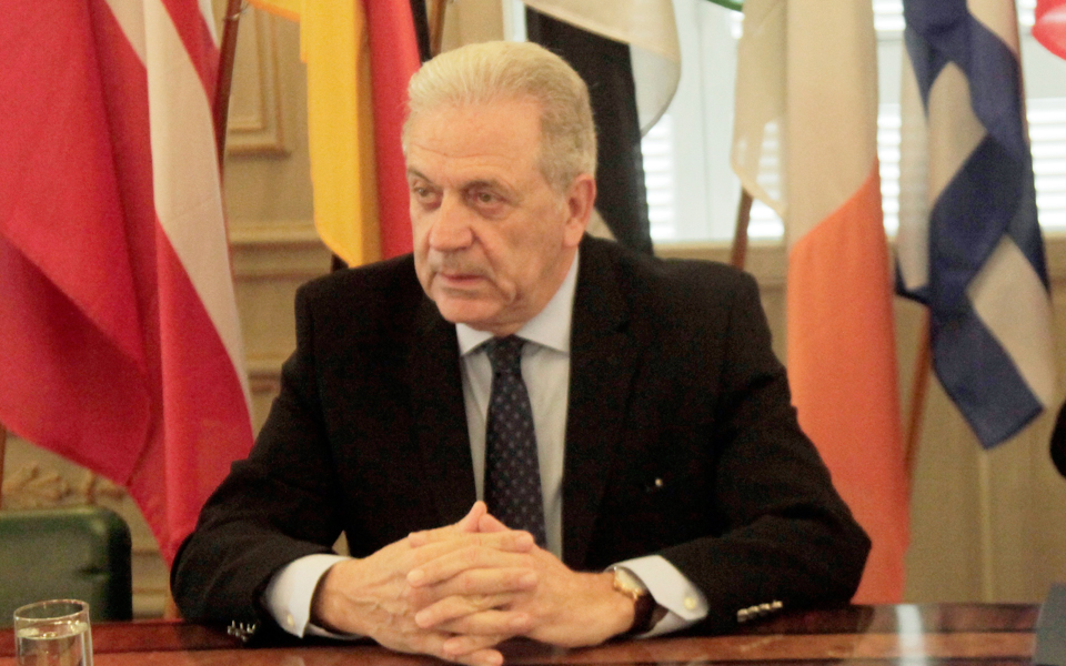 ανοιχτή-επικοινωνία-αβραμόπουλου-με-2171159