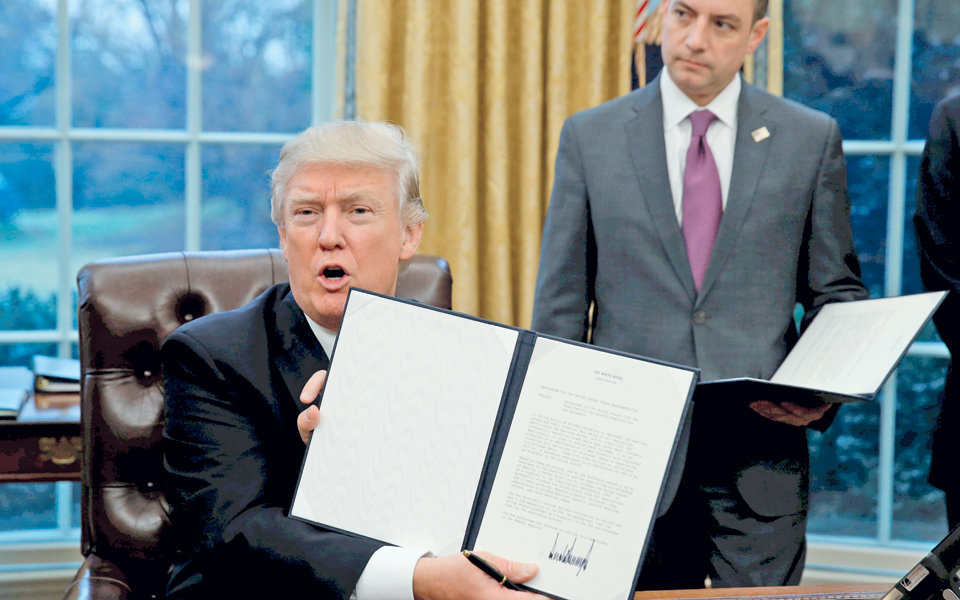 επεισοδιακή-πρεμιέρα-για-τον-τραμπ-2171497