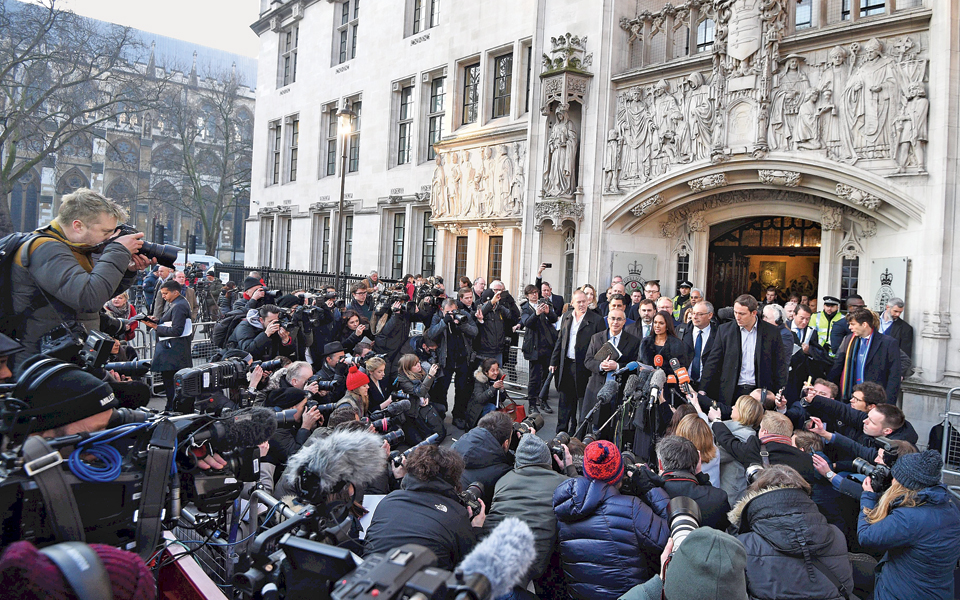 μισό-φρένο-στην-πορεία-του-brexit-2171678