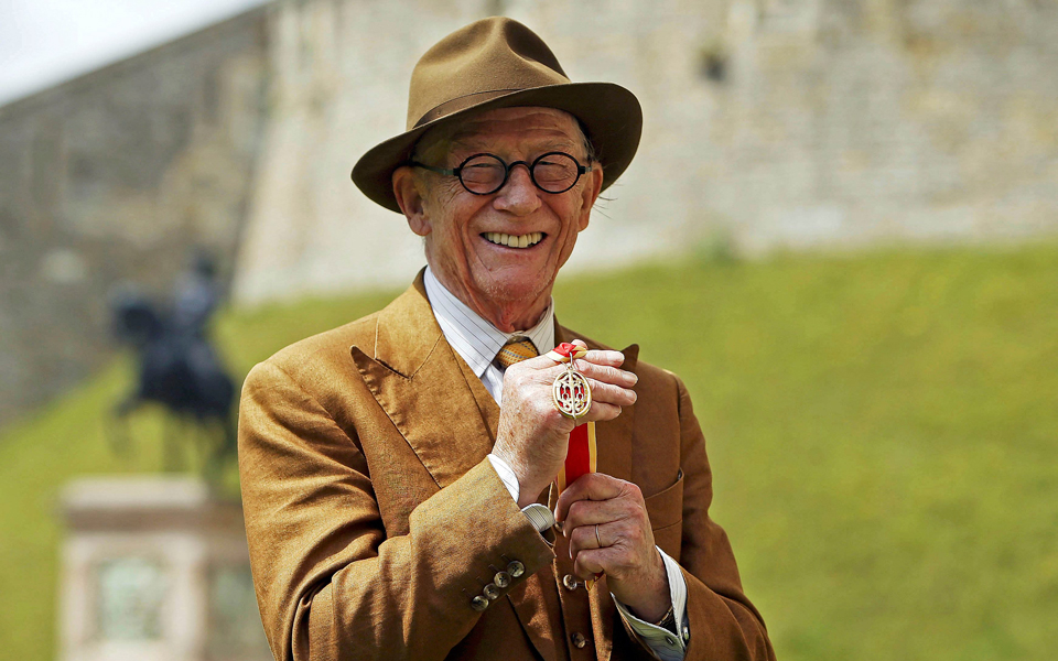 ο-ηθοποιός-τζον-χερτ-απεβίωσε-σε-ηλικί-2172367