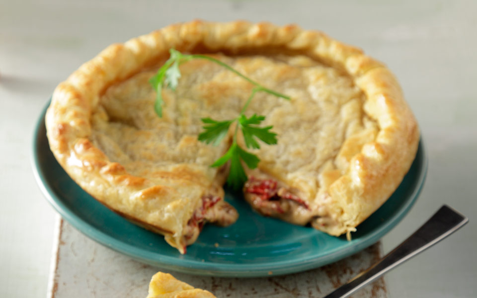 παστουρμαδόπιτα-με-λιαστή-ντομάτα-κα-2172878