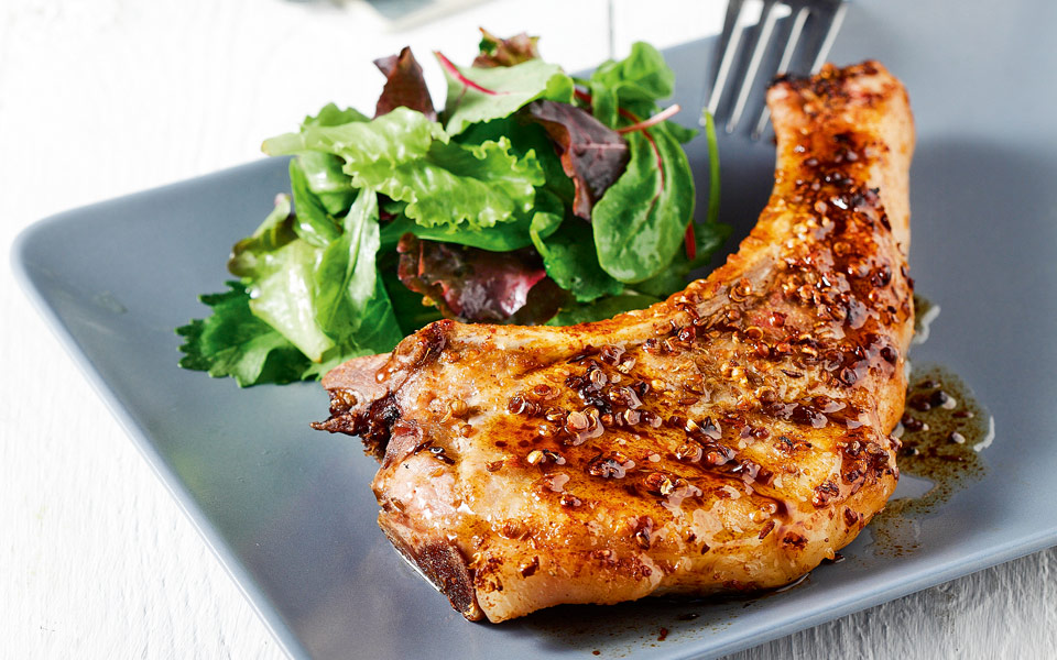 χοιρινή-μπριζόλα-παναρισμένη-με-μπ-2171591